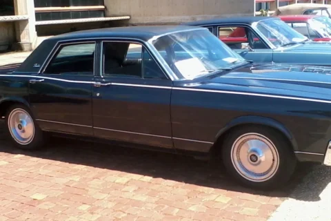 ford landau classico iconico de luxo