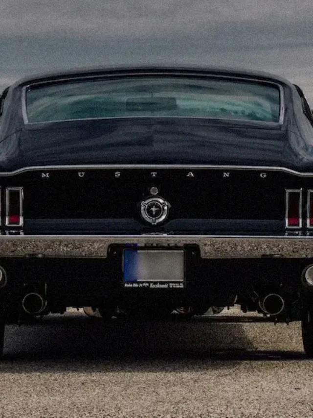 ford mustang traseira