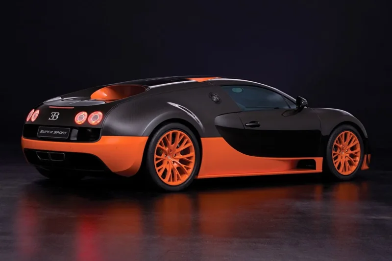 Bugatti-veyron-super-sport-laranjado-com-preto