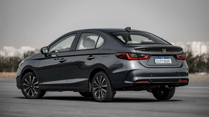 New City 2025: O Caçula da Honda que Humilha os SUVs e Faz até 15km/l 1 honda-new-city-2025-sedan